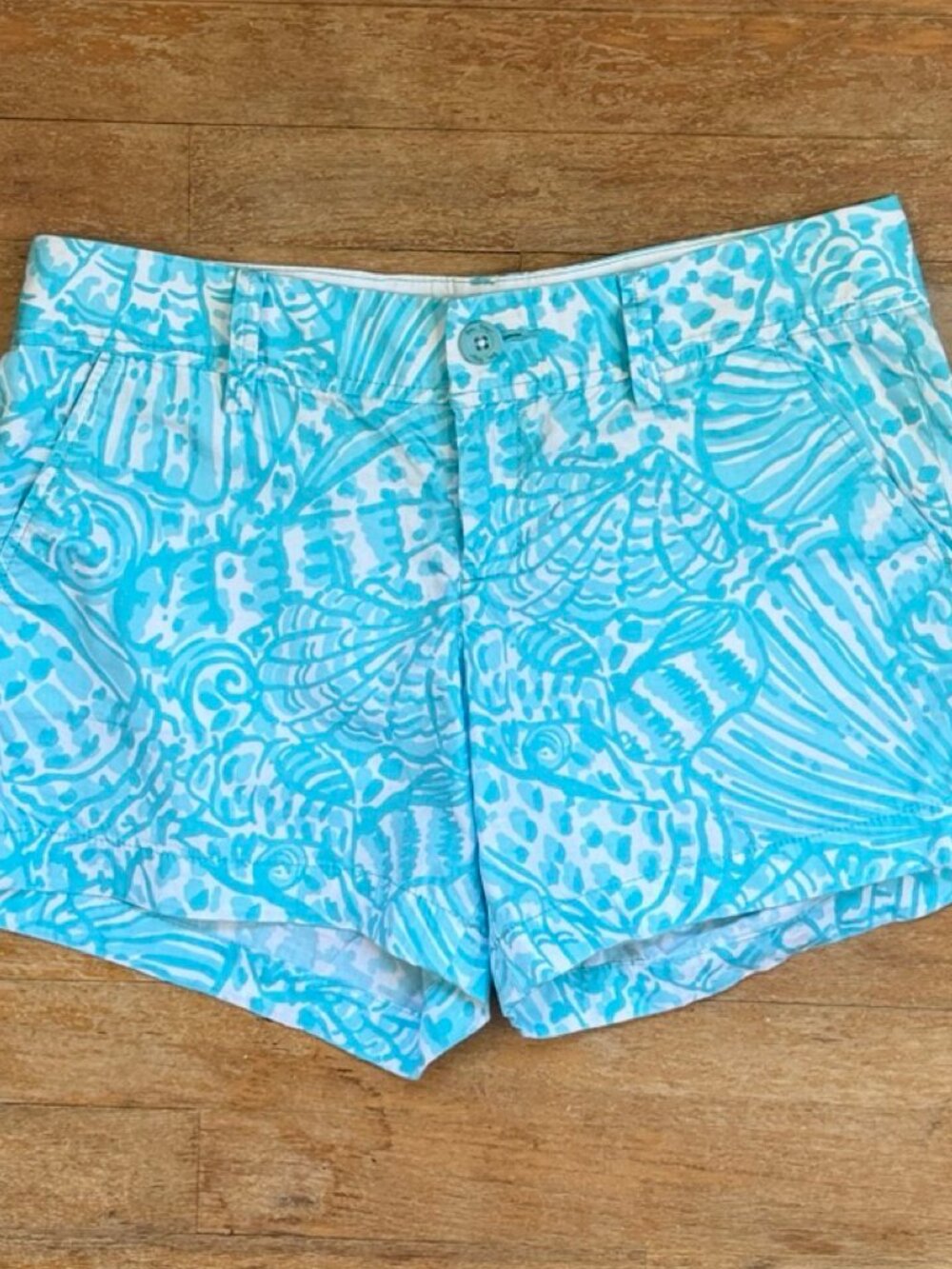 LILLY Pulitzer Shorts Callahan Style Size 6 Blue White Seashell Ocean Print